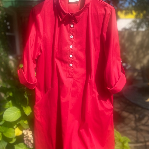 COMFORTABLE RED DRESS - Picture 3 of 4